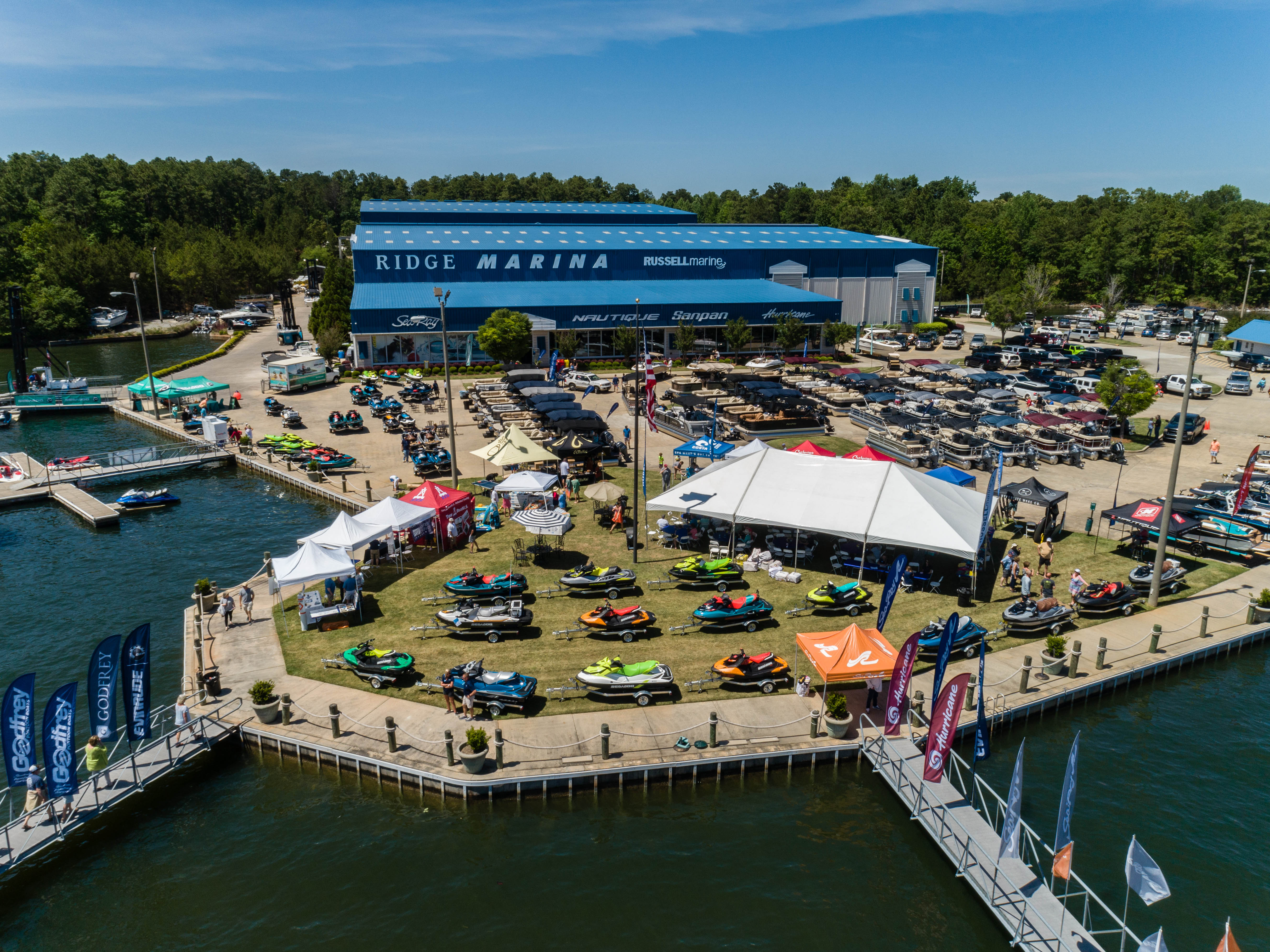 Russell Marine - In Water Boat Show - Alexander City - Alabama.Travel